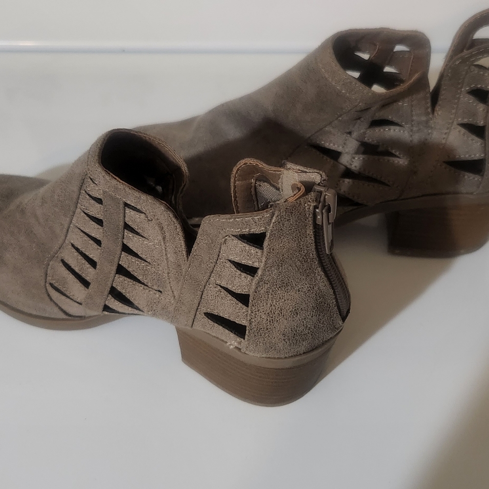 Women's Booties